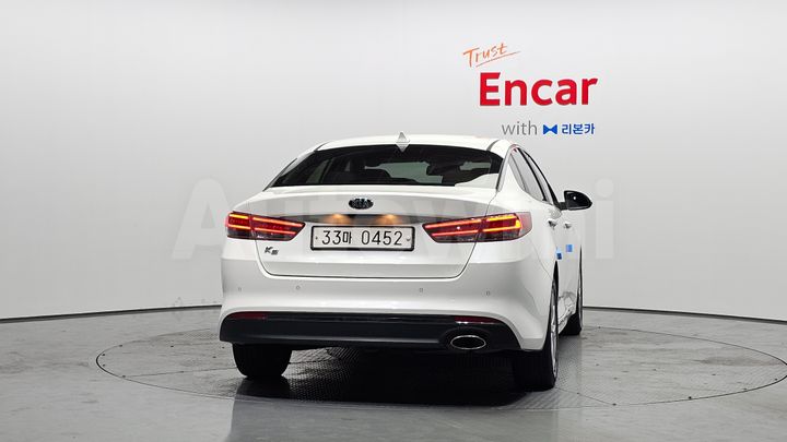 Kia K5 2017 — 4