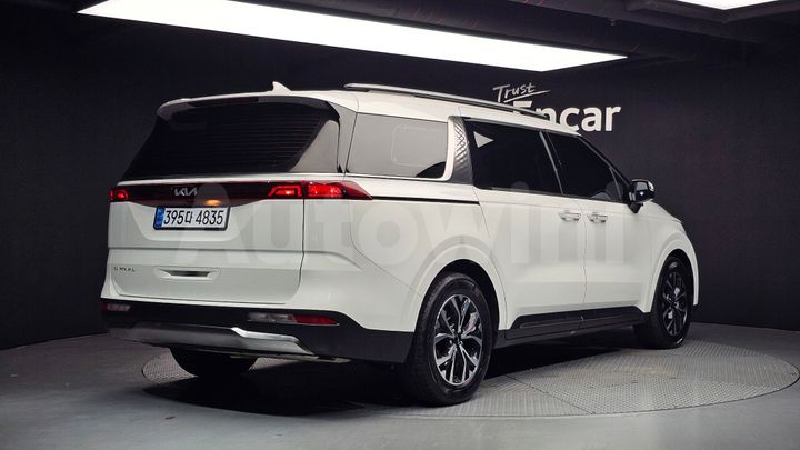 Kia Carnival 2022 — 2