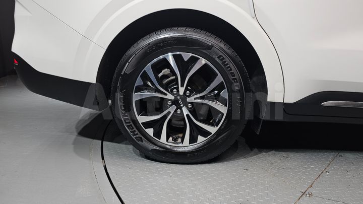 Kia Carnival 2022 — 5