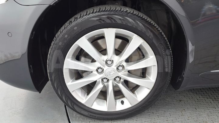 Lexus LS 2010 — 5
