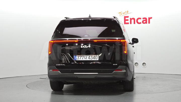 Kia Carnival 2025 — 4