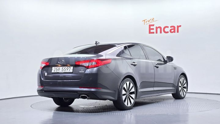 Kia K5 2013 — 2