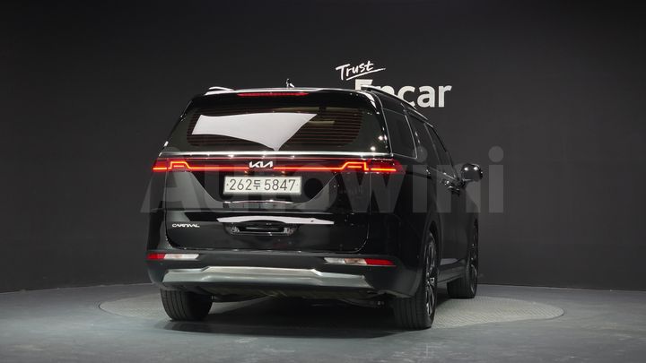 Kia Carnival 2023 — 4