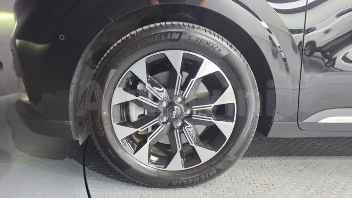 Kia Carnival 2023 — 5