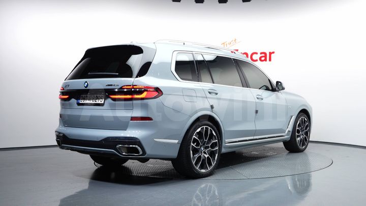 BMW X7 2024 — 2