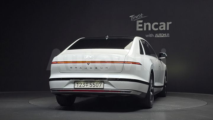 Hyundai Grandeur 2023 — 4