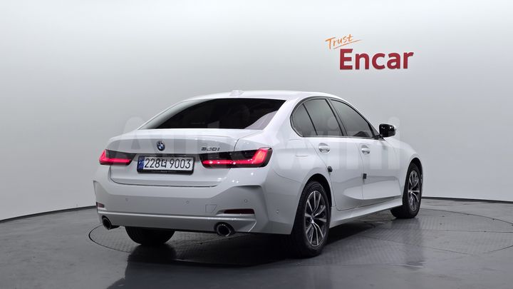 BMW 3 Series 2024 — 2