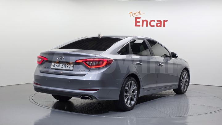 Hyundai Sonata 2015 — 2