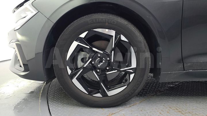 Kia K5 2025 — 5