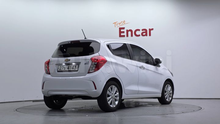 Chevrolet Spark 2017 — 2