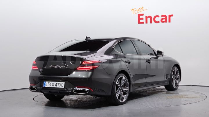 Genesis G70 2025 — 2
