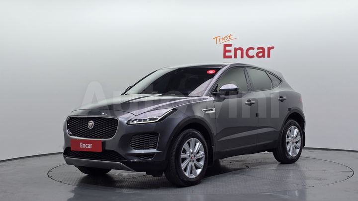 Jaguar E PACE