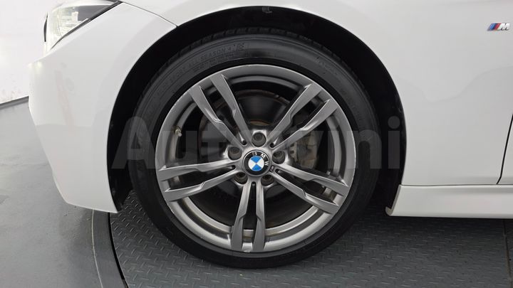 BMW 3 Series 2017 — 5