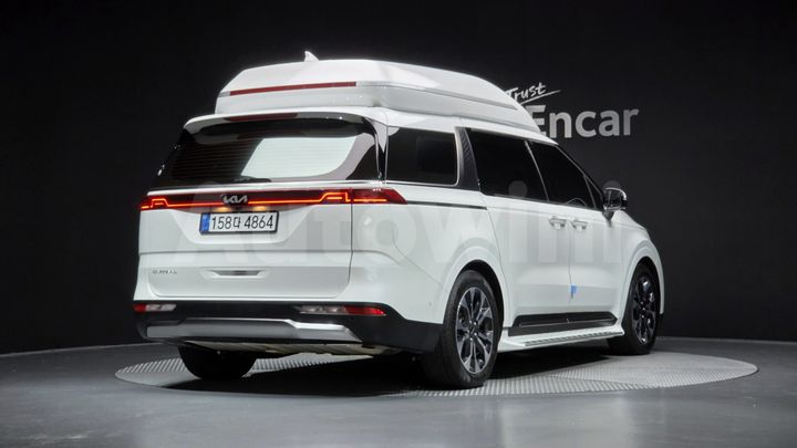 Kia Carnival 2023 — 2