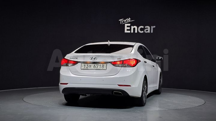 Hyundai Avante 2014 — 4