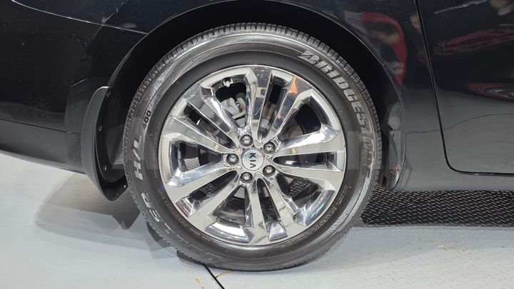 Kia Carnival 2016 — 5