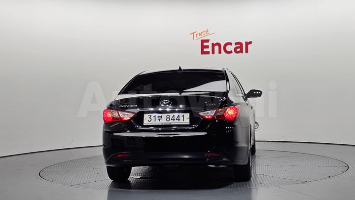 Hyundai Sonata 2010 — 4