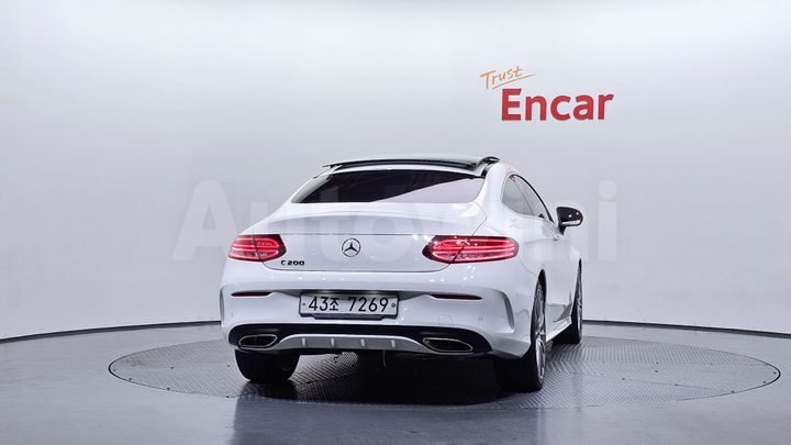 Mercedes-Benz C Class 2018 — 4