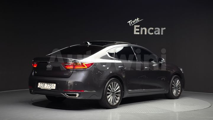 Kia K7 2016 — 2