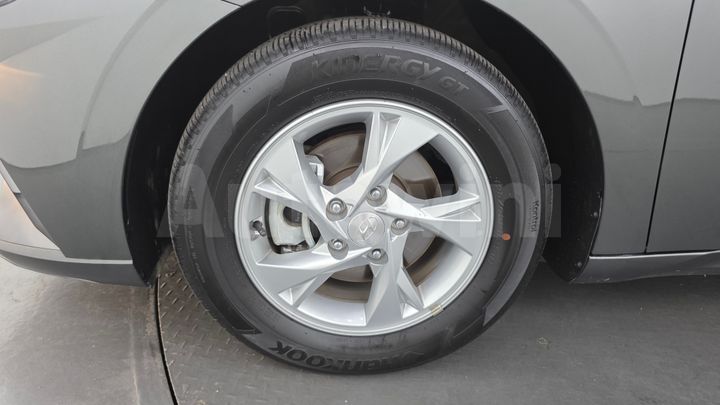 Hyundai Avante 2023 — 5