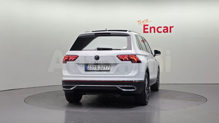 Volkswagen Tiguan 2023 — 4