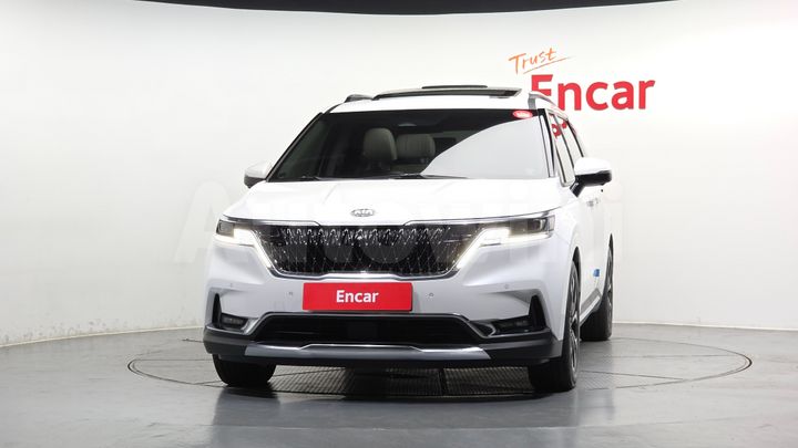 Kia Carnival 2021 — 3