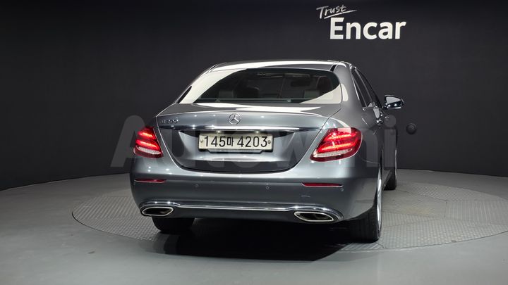 Mercedes-Benz E Class 2018 — 4