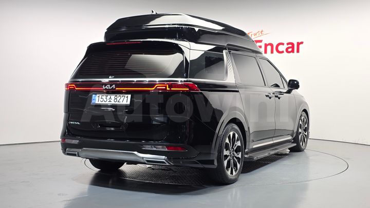 Kia Carnival 2023 — 2