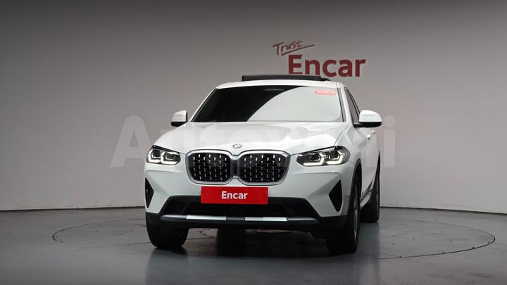 BMW X4 2023 — 2