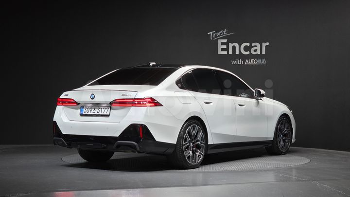 BMW 5 Series 2026 — 2