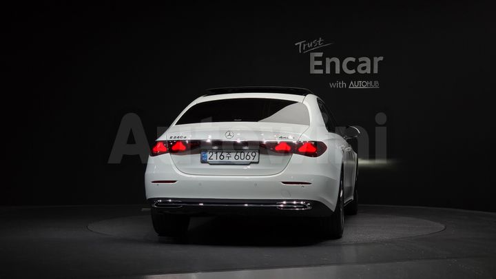 Mercedes-Benz E Class 2024 — 4