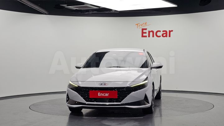 Hyundai Avante 2023 — 3