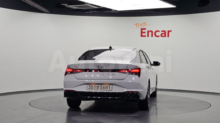 Hyundai Avante 2023 — 4