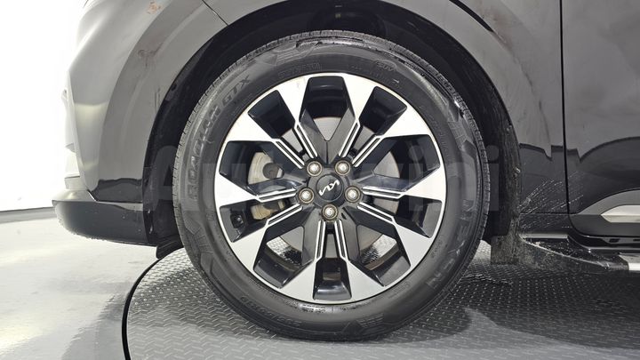 Kia Carnival 2023 — 5