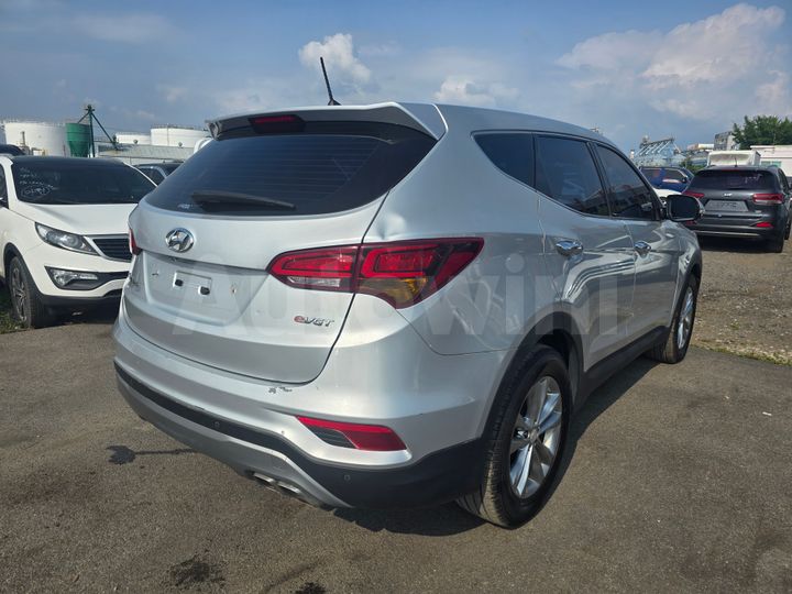 Hyundai SantaFe 2016 — 5