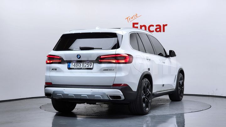 BMW X5 2022 — 2
