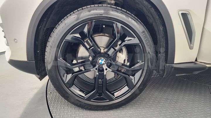 BMW X5 2022 — 5
