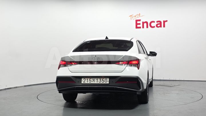 Hyundai Avante 2024 — 3