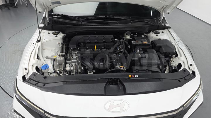 Hyundai Avante 2024 — 5