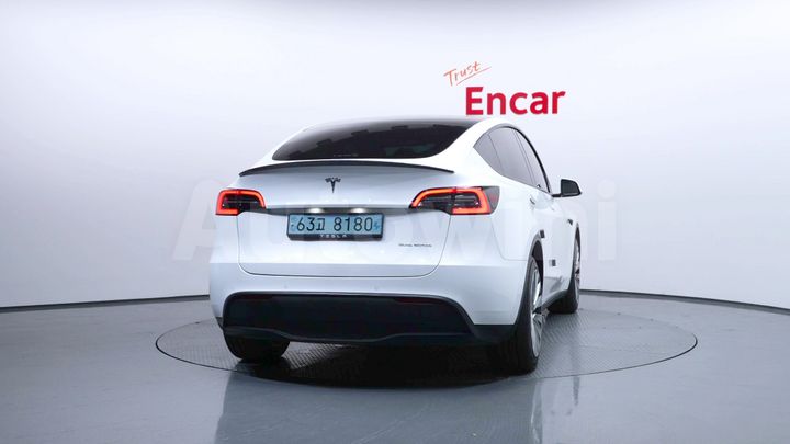 Tesla Model Y 2022 — 4