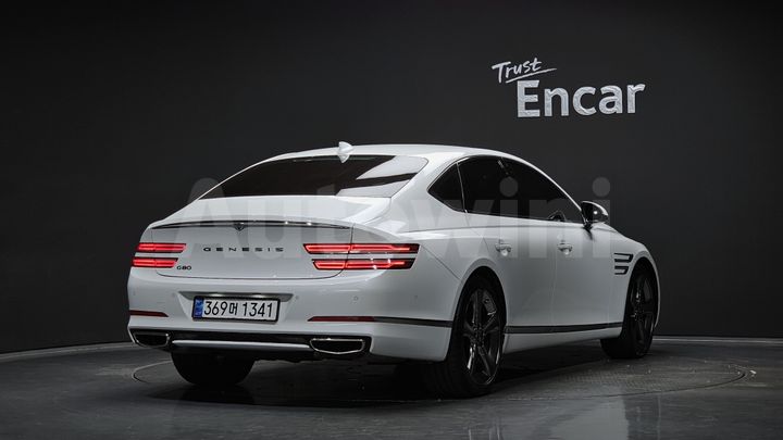 Genesis G80 2021 — 2