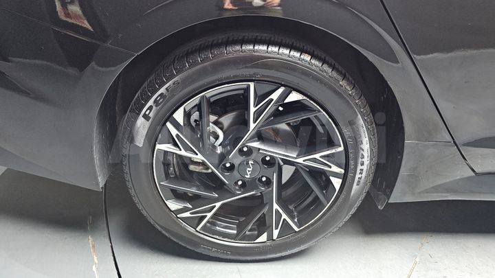 Kia K5 2025 — 5