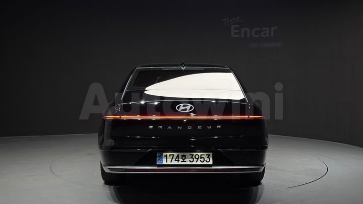 Hyundai Grandeur 2023 — 4