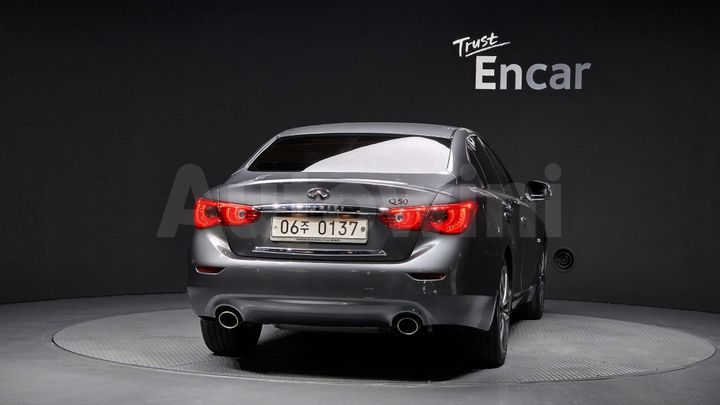 Infiniti Q 2016 — 4