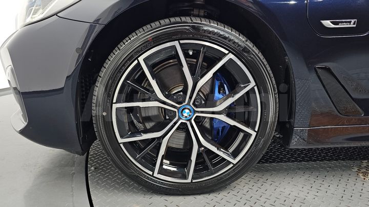 BMW 5 Series 2023 — 4