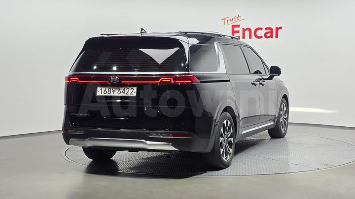 Kia Carnival 2021 — 2