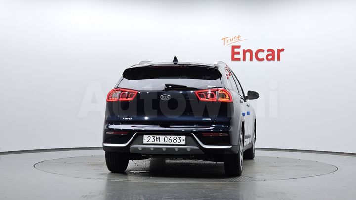 Kia Niro 2017 — 3