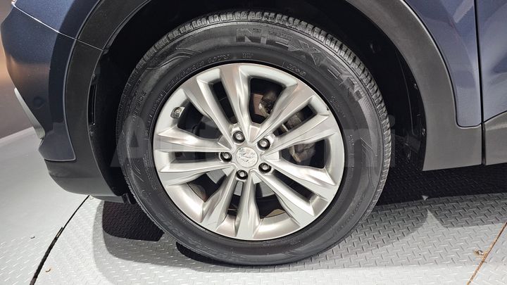 Hyundai SantaFe 2017 — 5
