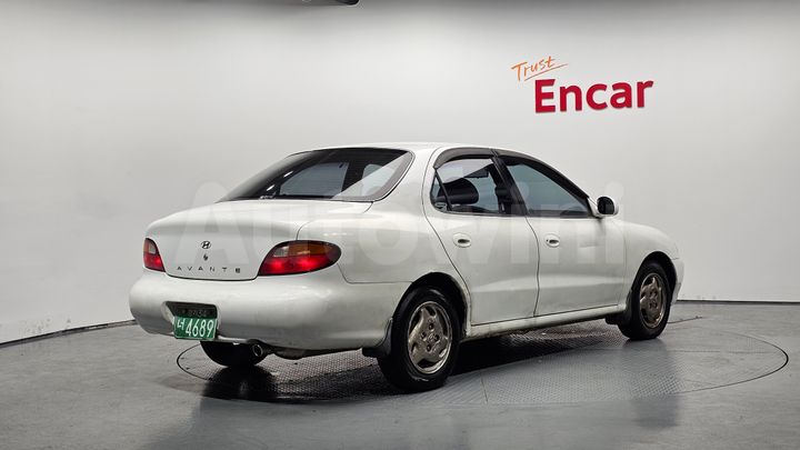 Hyundai Avante 1995 — 2