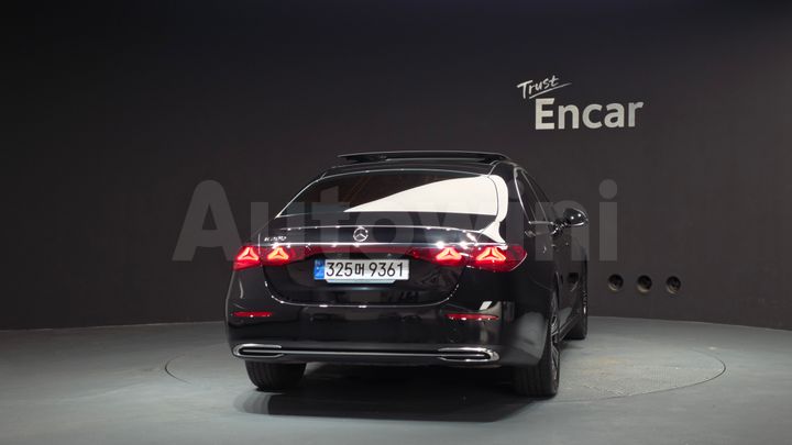 Mercedes-Benz E Class 2024 — 4
